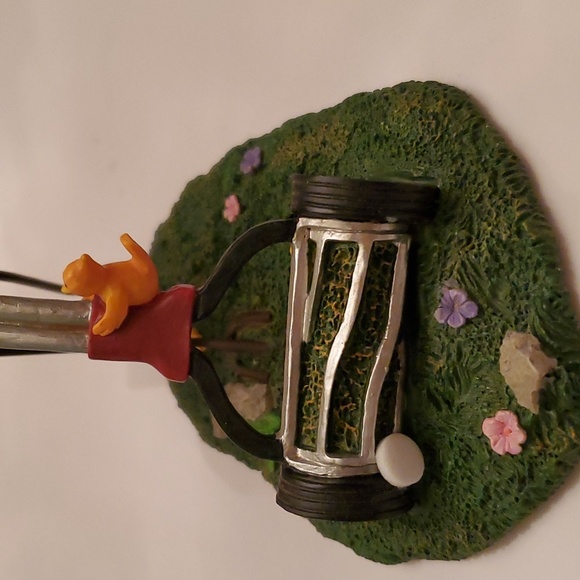 Mowing bird - Picture 2 of 5